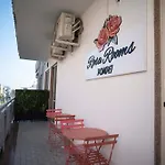 לינה וארוחת בוקר Rosa פומפיי